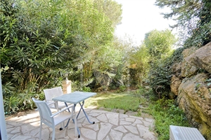 appartement à la location -   06600  ANTIBES, surface 41,09 m2 location appartement - APR740961